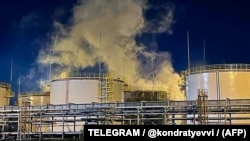 Россиядаги нефтни қайта ишлаш заводига қилинган ҳужумлардан бири.