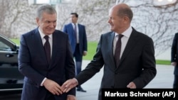 Prezident Mirziyoyev Germaniya kansleri Olaf Shols bilan Berlinda. Germaniya, 2-may, 2023 