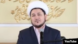 Imam Rahmatulloh Saifutdinov: “Men are not allowed to imagine another beautiful woman when they are having sexual intercourse with their wives, because this may lead to the birth of a lesbian child."