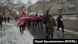 Nationalists march in Barnaul on November 4.