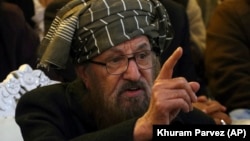 Pakistani cleric Maulana Sami ul-Haq (file photo)