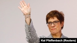 German Defense Minister Annegret Kramp-Karrenbauer (file photo)