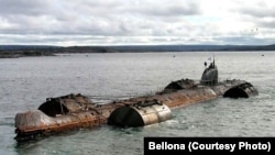 A photo of the Russian submarine K-159 shortly before it sank, killing nine sailors and sending its radioactive fuel to the seabed.