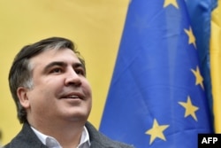 Former Georgian President and ex-Governor of Odessa Governor Mikheil Saakashvili has vowed to return to Ukraine later this month, despite the extradition request. (file photo)