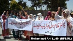 Doctors and their supporters protest in Quetta following the kidnapping of Dr. Ghulam Rasool in August.