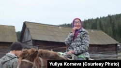 Zoya Topakova gets around on horseback.