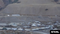 Trucks bringing aid and relief to the village of Nura (photos by Alisher Toksonbaev)